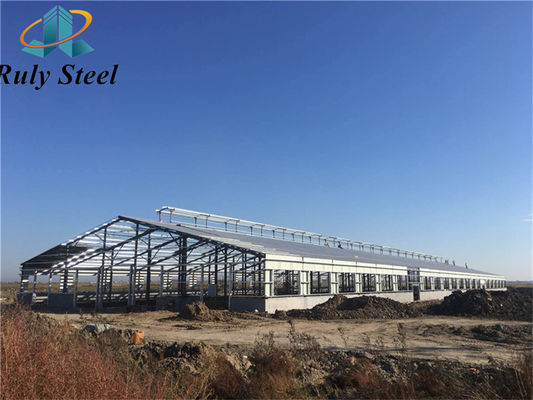 Estruturas pré-fabricadas de aço Armazém de metal Oficina de fábrica Edifícios para grandes quantidades