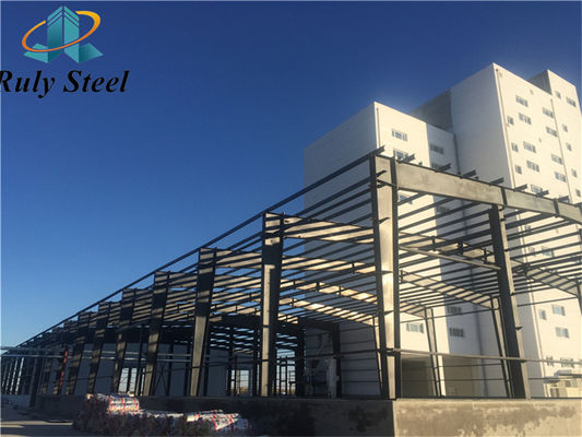 Estruturas pré-fabricadas de aço Armazém de metal Oficina de fábrica Edifícios para grandes quantidades