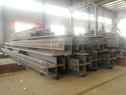 Alkyd / Epoxy pintado / membros de estrutura de aço galvanizado GB UB ASTM Standard