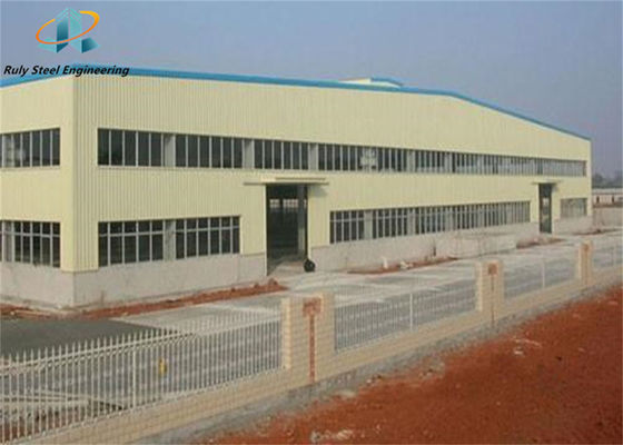Q355b Armazém de estruturas de aço de múltiplos travões / Edifício pré-fabricado / Fábrica de pneus