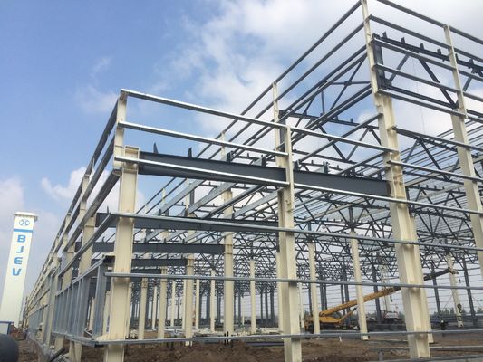 Construção de estruturas metálicas e aço pré-fabricadas