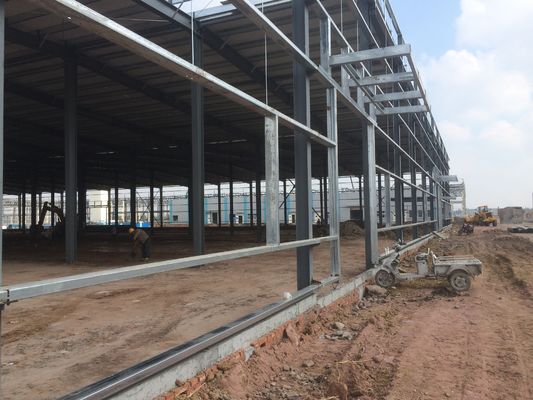 Construção de estruturas metálicas e aço pré-fabricadas
