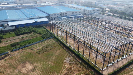 100m*30m Estrutura de estrutura de aço Edifícios pré-fabricados de armazém de aço