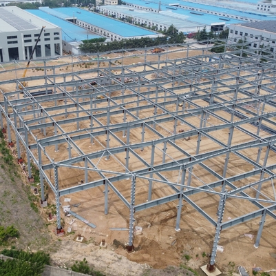 Construção de estruturas pré-fabricadas de aço para a construção de oficinas de armazém