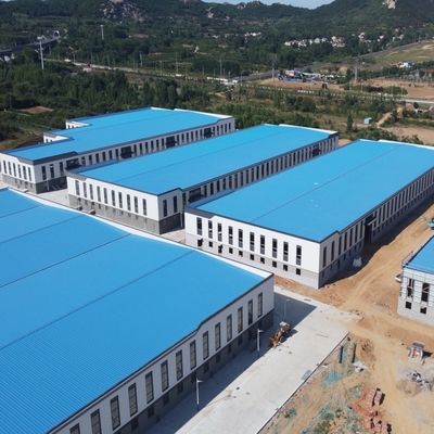 Oficina de estruturas de aço pré-fabricadas Personalizavel Vida útil de 50 anos