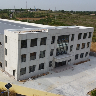Oficina de estruturas pré-fabricadas de aço com escritório e piso revestido com epoxi
