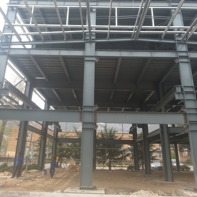 Edifícios Industriais Pesados em Aço Pré-Fabricados com Colunas em Perfil H