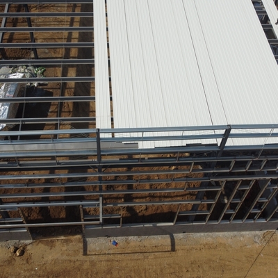 Fabricação de estruturas de telhados prefabricadas de treliças de aço