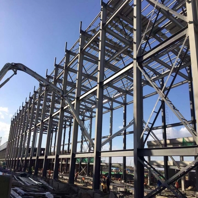 Edifícios de aço pré-construídos de grande comprimento com suporte de guindaste