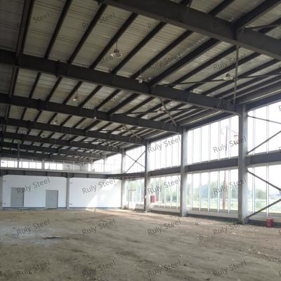 Estrutura de Aço Pré-Fabricada para Hangar com Isolamento em Painel Sanduíche para Armazenamento a Frio