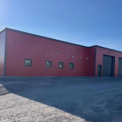 Armazém conectado por parafuso de estrutura de aço pré-fabricada com garantia de qualidade para uso industrial ou de armazenamento