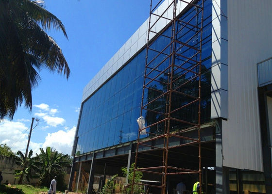 Edifício de escritórios de aço de vários andares pré-fabricado com parede de cortina de vidro