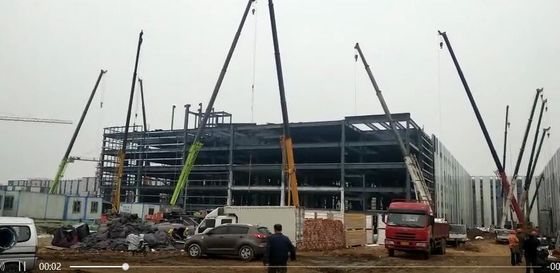 A multi camada de aço clara projetou pre a superfície de pintura da construção de aço