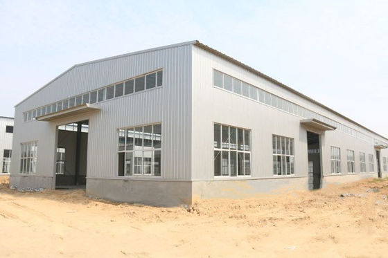 Fábrica de alta resistência Estrutura de aço pré-fabricada Edifício pré-fabricado Armazém de construção de estrutura de metal leve
