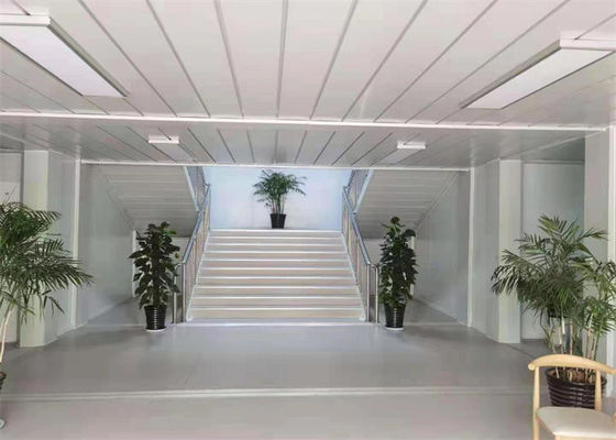 Casa de contêineres pré-fabricada Estrutura galvanizada Painel de lã de vidro